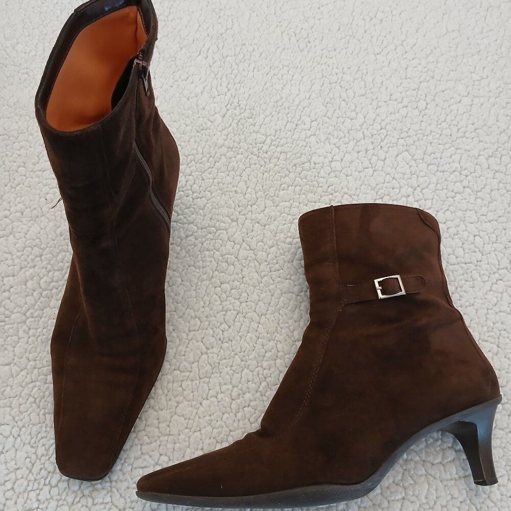 Ann Taylor Brown Suede Ankle Boots - size 9.5